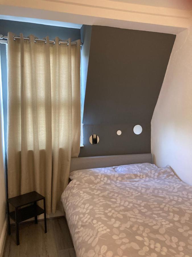 Chosen Rocky Lane Private Rooms Liverpool Eksteriør billede