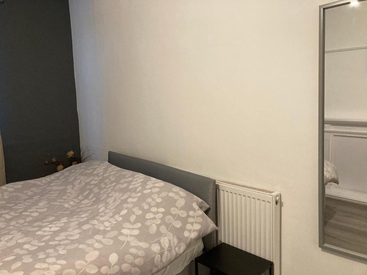 Chosen Rocky Lane Private Rooms Liverpool Eksteriør billede
