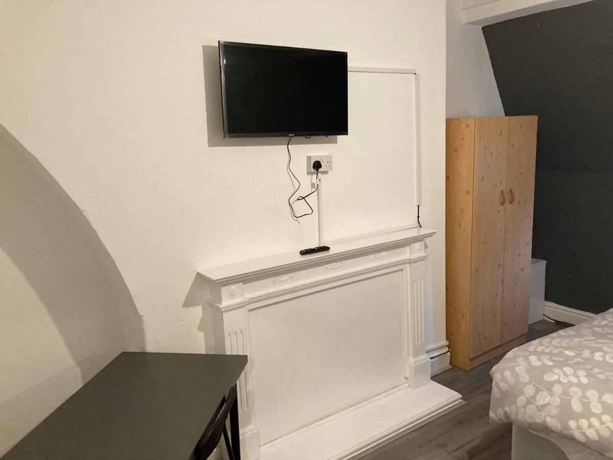 Chosen Rocky Lane Private Rooms Liverpool Eksteriør billede