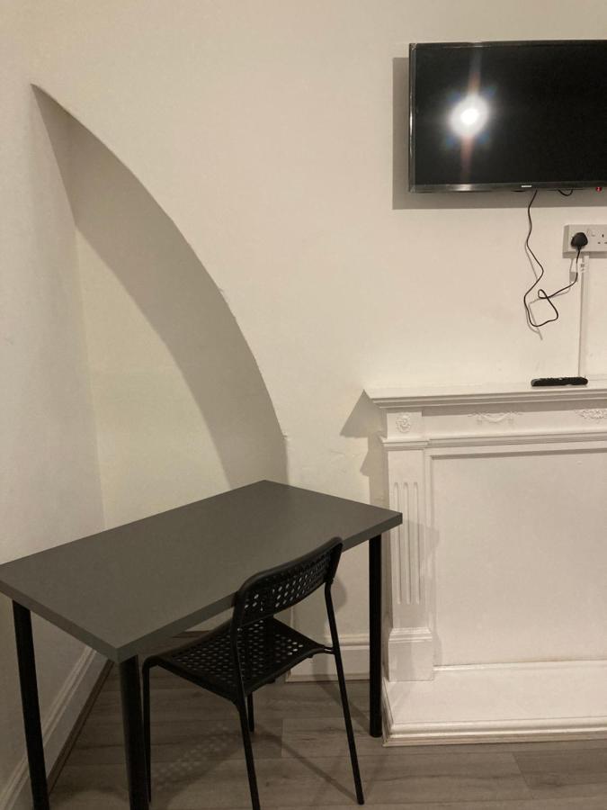 Chosen Rocky Lane Private Rooms Liverpool Eksteriør billede