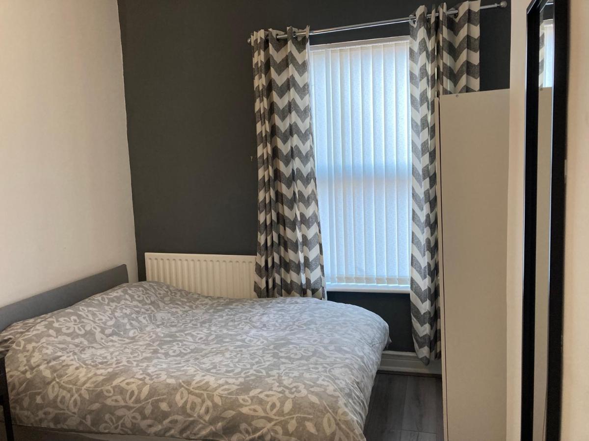 Chosen Rocky Lane Private Rooms Liverpool Eksteriør billede