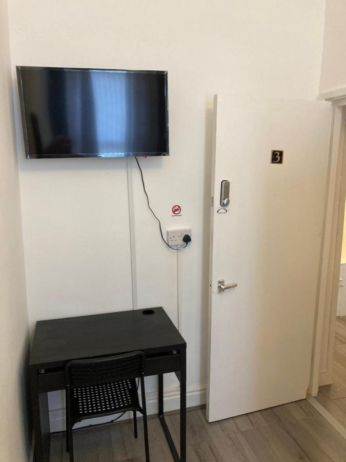 Chosen Rocky Lane Private Rooms Liverpool Eksteriør billede