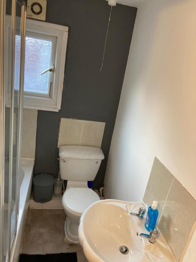 Chosen Rocky Lane Private Rooms Liverpool Eksteriør billede