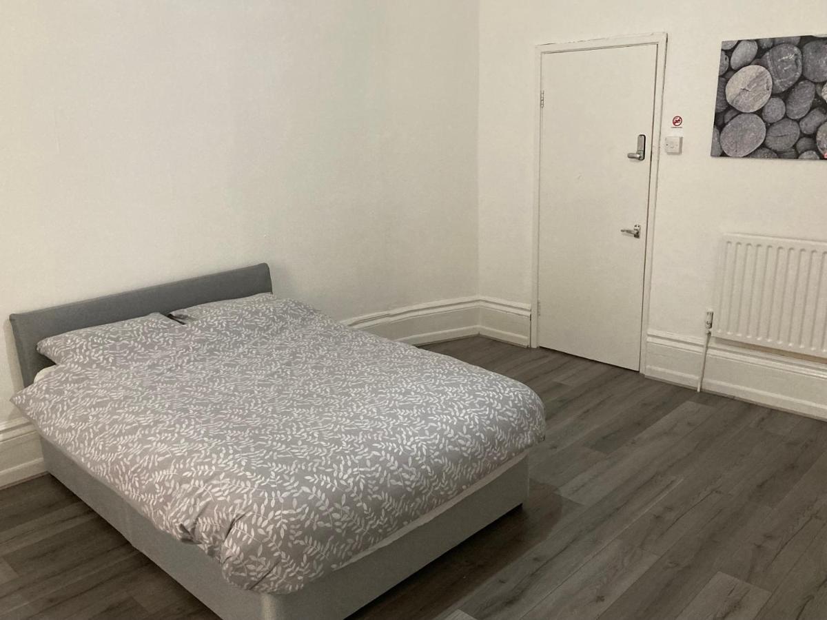 Chosen Rocky Lane Private Rooms Liverpool Eksteriør billede