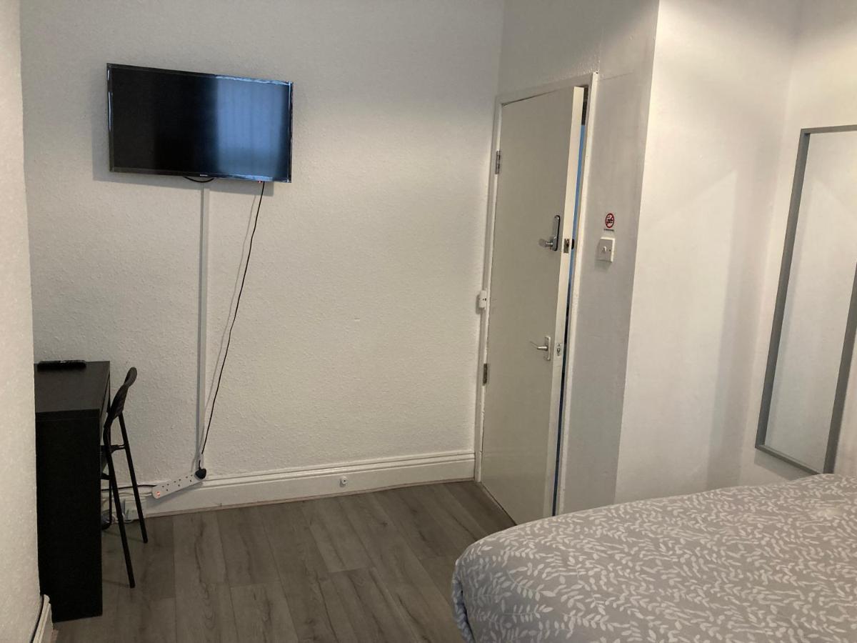 Chosen Rocky Lane Private Rooms Liverpool Eksteriør billede
